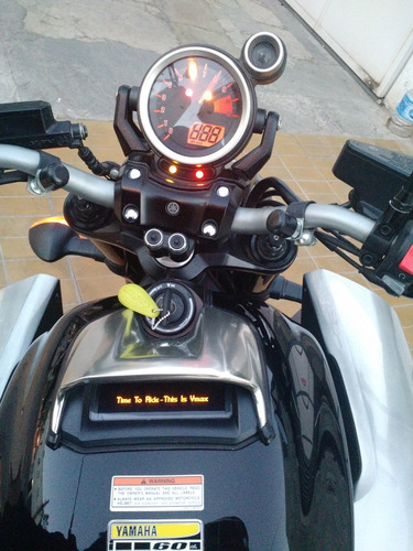 Imagen 5 de 8 de Yamaha V Max 1700 (permutaría)