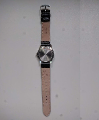 Relógio Bulova Couro B3 C8337041