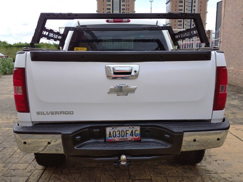 Imagen 5 de 17 de Chevrolet Silverado Ls 4x2 - Automatica