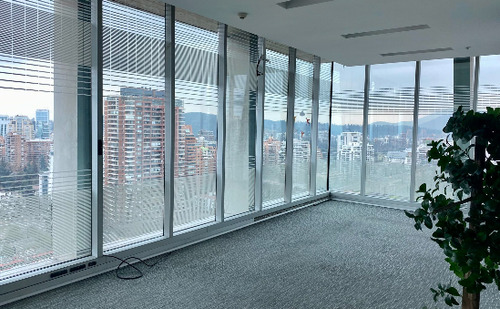 (ofi) Oficina Con Entrega Inmediata En Av. Apoquindo