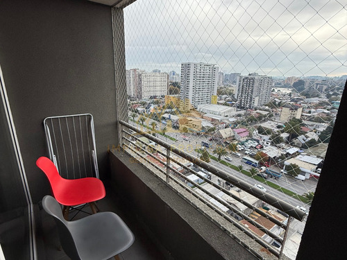 Departamento 2d + 1b Con Balcón En Centro De Concepción