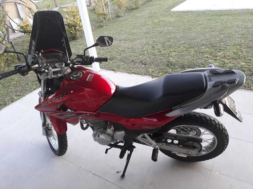 Imagen 2 de 5 de Honda Falcon 400
