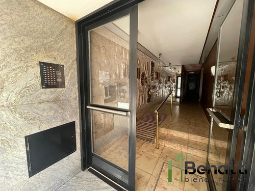 Imagen 2 de 15 de Departamento 2 Ambientes Con Ascensor Y Con Excelente Ubicac