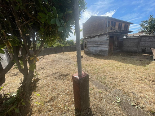 Casa En Venta De 5 Dorm. En Curacautín Calle Tarapacá
