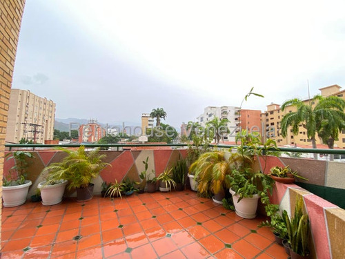 Apartamento En Venta Urb La Soledad Maracay 25-21841 Apd