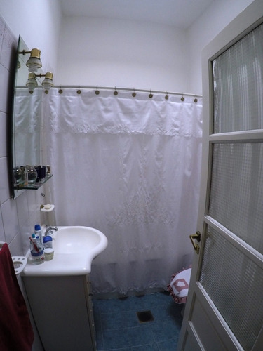 Imagen 9 de 14 de Casa Multifamiliar C/parque. Venta