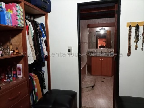 Imagen 16 de 28 de Hermoso Townhouse En Venta Urb Ciudad Jardín - Cagua 22-27064 Gjg 04243717762