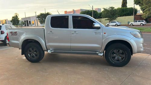 Toyota Picape Cabine Dupla Toyota Hilux Cabine Dupla 3.0 TDI 4x4 CD SR