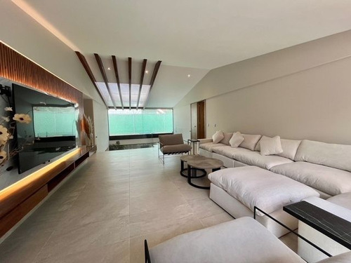Casa Remodelada En Bosque De Granados