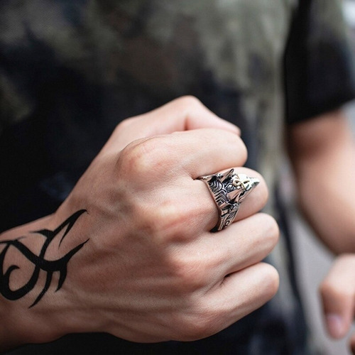 Anillo Con Cabeza De Lobo Para Defensa Personal Talla Libre