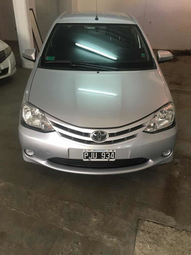 Toyota Etios 1.5 Sedan Xs 2015