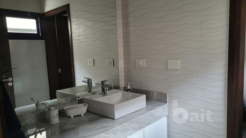 Imagen 12 de 30 de Vendo Casa 4 Dormitorios Valle Escondido Una Planta Santina Norte