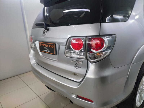 Imagem 7 de 15 de Toyota Hilux Sw4 4x2sr 2015