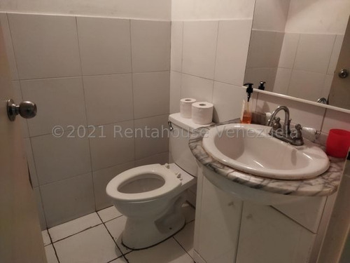 Imagen 10 de 11 de Negocio En Venta En El Paraiso 22-8909 Sandra W. 04143140082