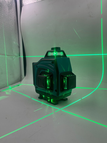 Imagen 5 de 8 de Nivel Laser Verde 16 Líneas 360º Con Nivelación Automática