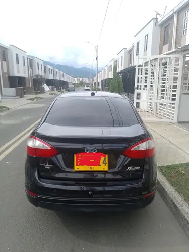 Ford Fiesta 1.6 Hatchback Se