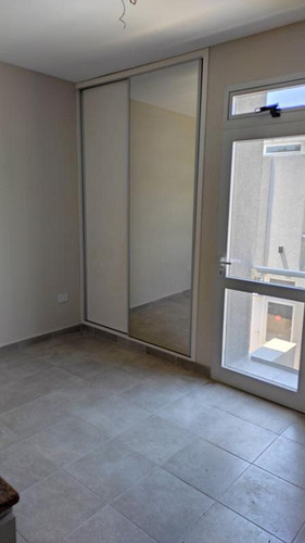 Venta Departamento 1 Dormtiorio Duplex Sin Expensas. Liniers Y Rioja. Oportunidad Rosario