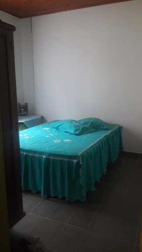 Imagem 10 de 15 de Chácara Ideal Para Moradia, Excelente Localização Ficando Somente À 03 Km Da Rodovia. - 257 - 34049927