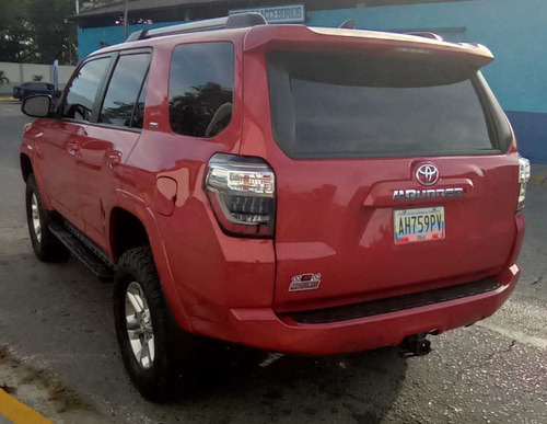 Imagen 3 de 16 de Toyota Runner Sr5