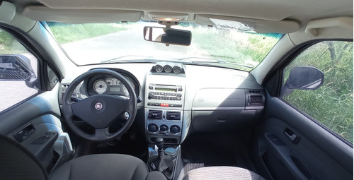 Imagen 5 de 9 de Fiat Palio Weekend Adventure Locker