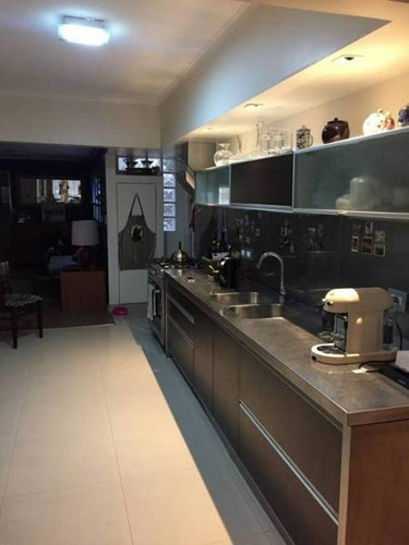 Imagen 13 de 30 de Venta Piso 190m 4 Dormitorios Y Cochera. Excelente Estado. Granaderos Y Rivadavia. Flores