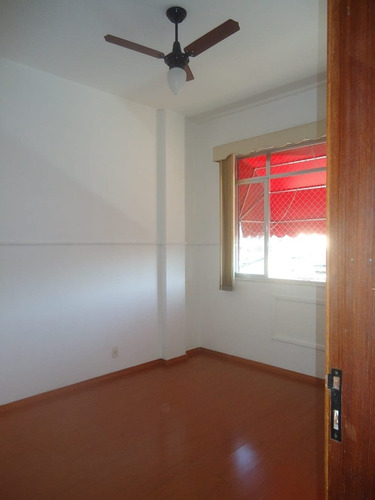 Imagem 1 de 10 de Apartamento Em Ramos  -  Rio De Janeiro - 9760