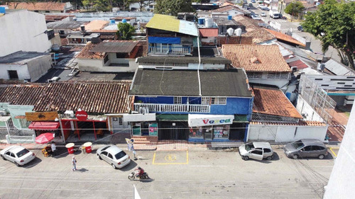 Imagen 3 de 11 de Casa En Venta Con Locales Y Apartamentos Oportunidad De In