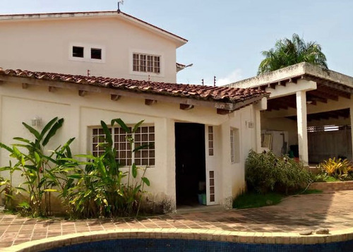 Casa En Venta En Guataparo Valencia A Remodelar Dm-7304944