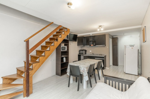 Imagen 2 de 25 de Venta Dos Ambientes Almagro En Dúplex Con Balcón