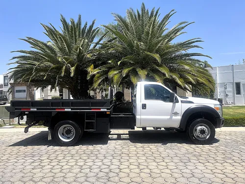 Ford F-550 Super Dutty 2012