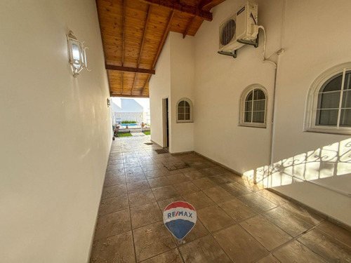Casa En Venta 5 Ambientes - San Antonio De Areco
