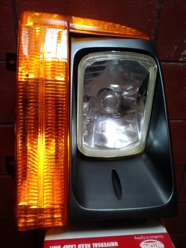 Faro Izquierdo Lado Del Chofer Ford Triton 99-01 