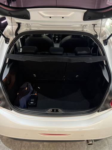 Peugeot 208 1.6 Feline