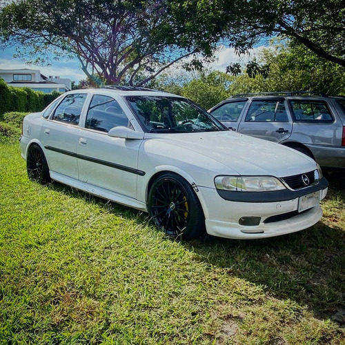Bodykit / Kit De Saias / Spoilers Gm Vectra B (1996 Á 1999)