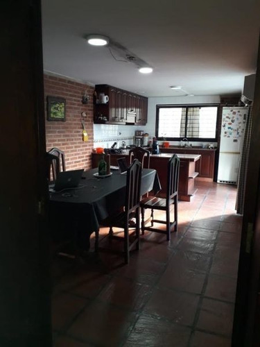 Casa 4 Ambientes Con Cochera, Piscina