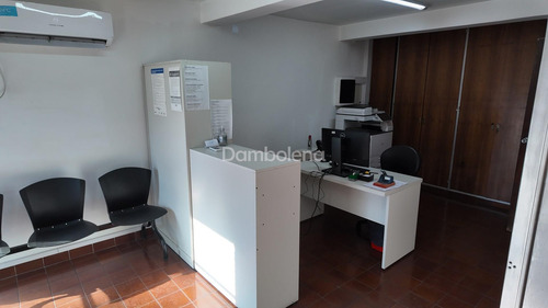 Casa Chalet En Venta - Moreno