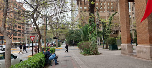 Preciosa Oficina De 42 Planta Libre, Metro P. De Valdivia