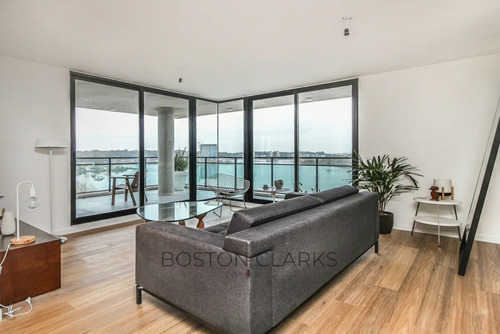 Apartamento En Venta En Interlagos: 3 Dormitorios, 2 Baños Y Terraza.