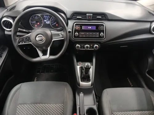 Nissan Versa 1.6 Sense Mt