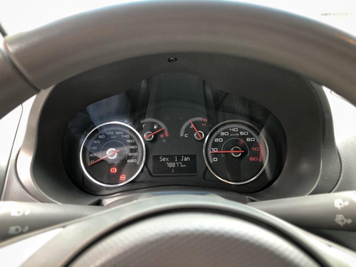 Fiat Palio Attractive 1.4 2013