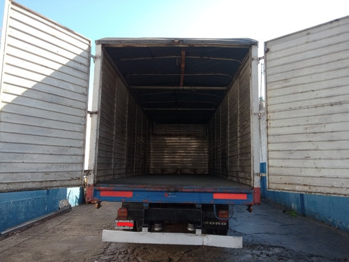 Imagen 7 de 11 de Ford Cargo 1416 Balancín