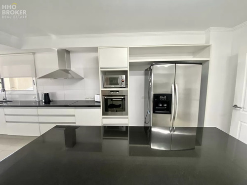 Apartamento En Alquiler Torre Lobos, Punta Del Este.