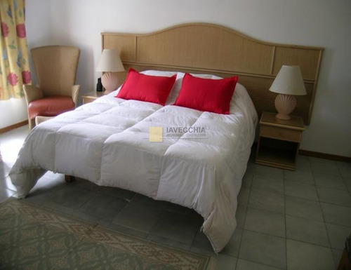 Imagen 18 de 24 de Venta De Casa De 4 Dormitorios En La Barra