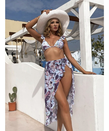 L Conjunto De Bikinis Con Estampado Floral Y Ropa De Playa