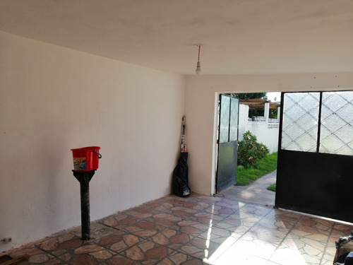 Reservada - Sitio Vende - Casa De Tres Dormitorios