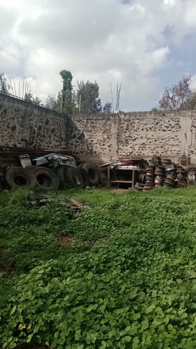 Terreno En Venta Con Una Pequeña Construccion 842m2, Col. Ampliación Emiliano Zapata, Iztapalapa.