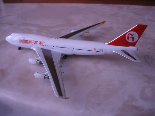 Avion Boeing 747-400 De Pullmantur Air En La Escala 1:400