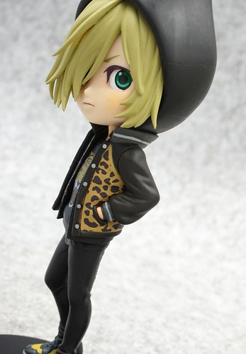 Imagen 2 de 5 de Q Posket Prince Yuri!! On Ice - Yuri Plisetsky Color Normal