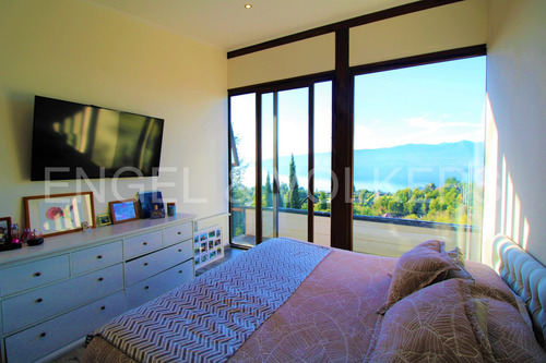 Imagen 13 de 20 de Casa Con Vista Al Lago Villarrica.