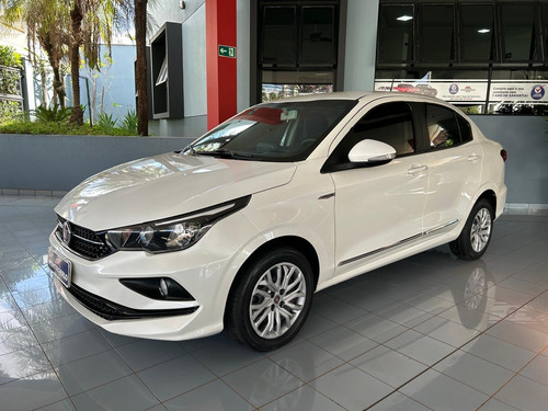 Fiat Cronos 1.8 Drive 16v Flex Aut. 4p